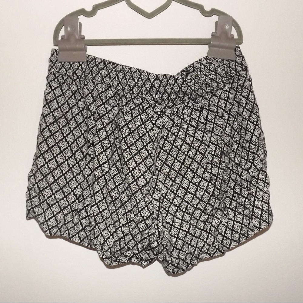 Women's Black and White Patterned Shorts